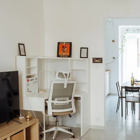 Appartement Luminoso Open Space Nel Centro Di